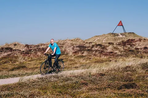 Woman doing push ups